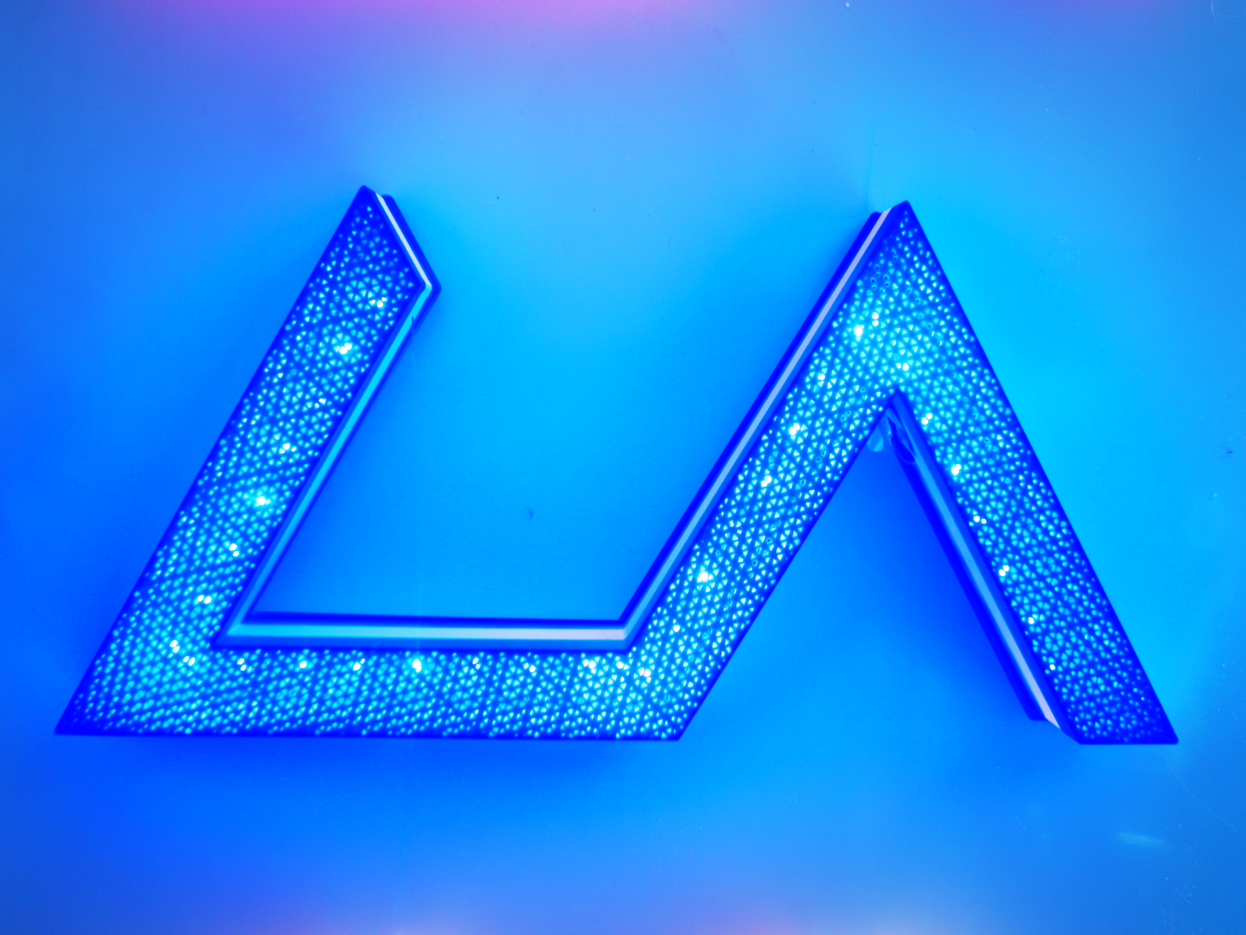 3D Illuminated Custom Signs